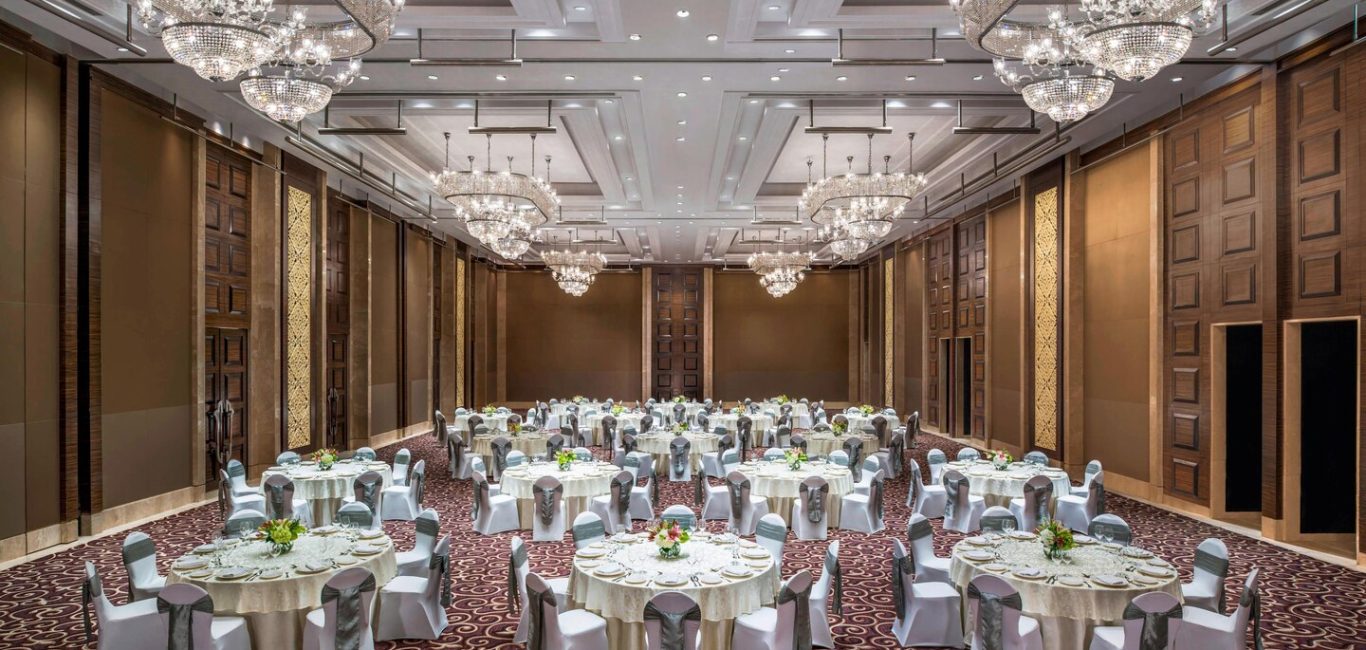 bomxr-ballroom-9854-hor-wide